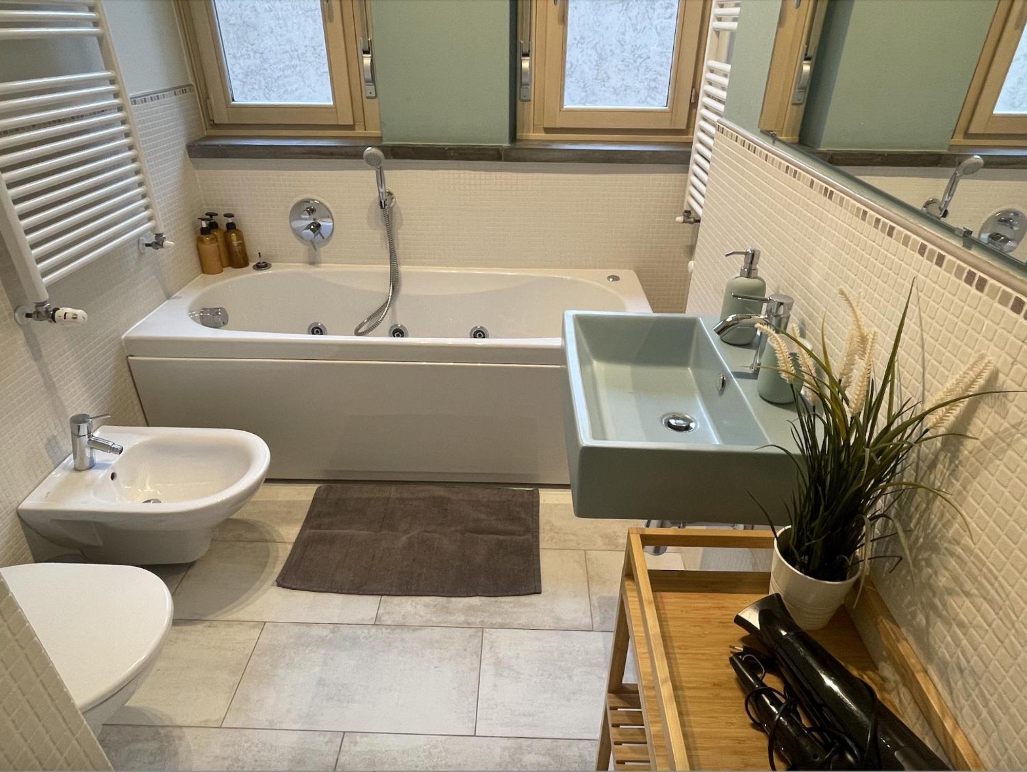 Seriate - Jacuzzi Bath Εξωτερικό φωτογραφία